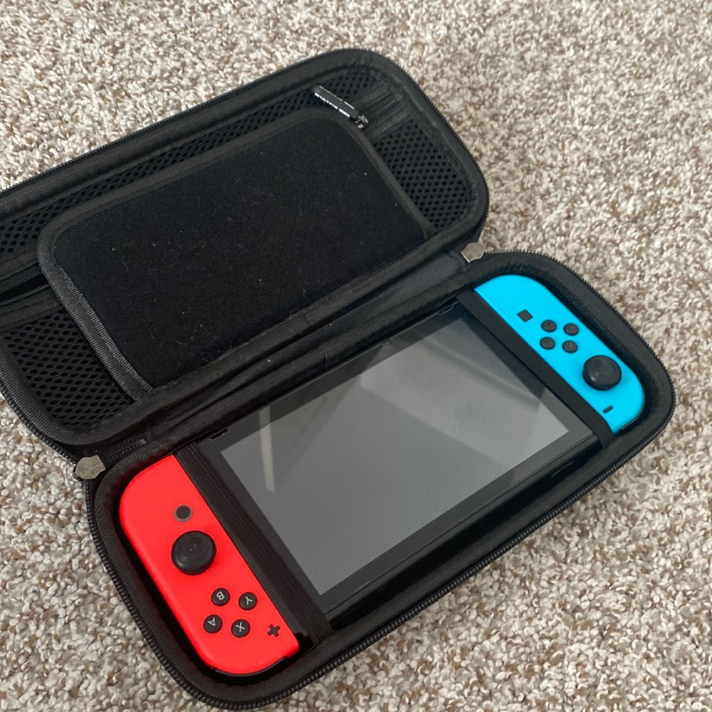 Nintendo Switch! Barely used!!